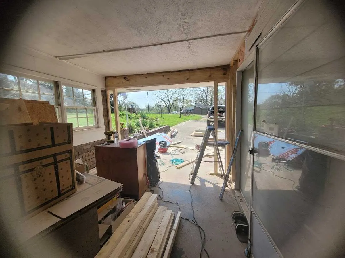 Air movers and dehumidifier for Drying & Dehumidification in Russellville